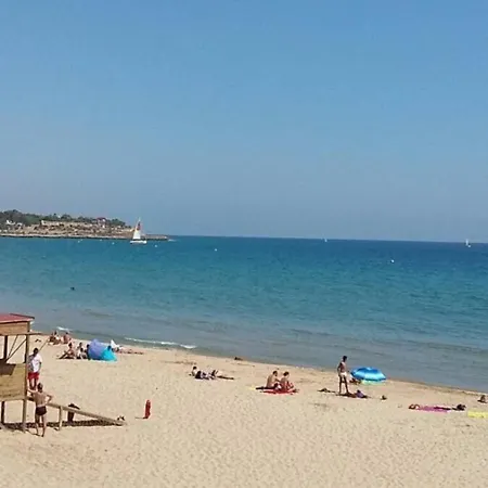 Apartment Espacioso Piso De 4 Cerca Del Mar