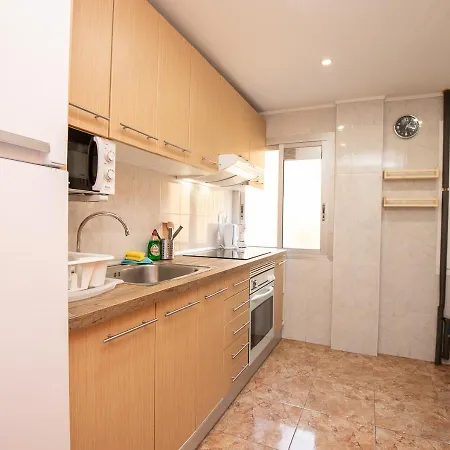 Apartment Espacioso Piso De 4 Cerca Del Mar *
